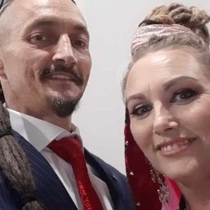 Meet your Posher, Christie